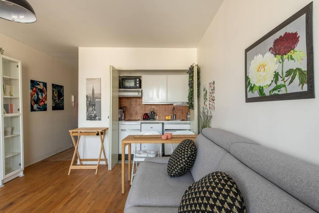 Montparnasse - Cozy Apartment In Montparnasse District Párizs Kültér fotó