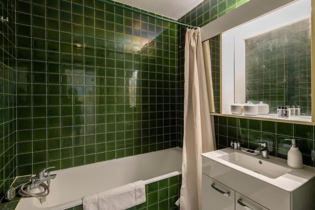 Montparnasse - Cozy Apartment In Montparnasse District Párizs Kültér fotó